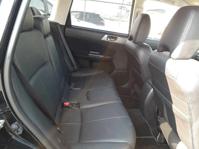 SUBARU FORESTER 2011