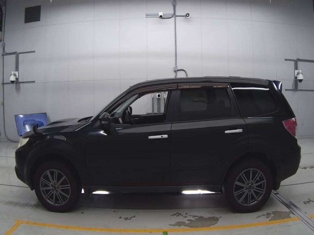 SUBARU FORESTER 2011