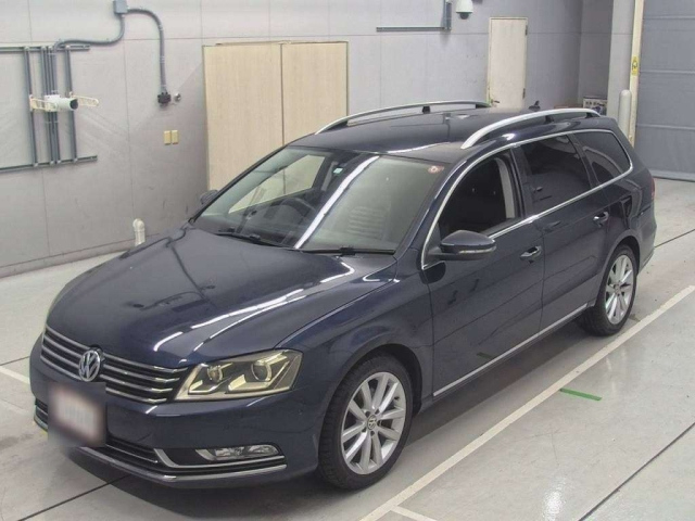 VOLKSWAGEN PASSAT VARIANT 2014