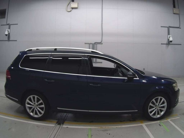 VOLKSWAGEN PASSAT VARIANT 2014