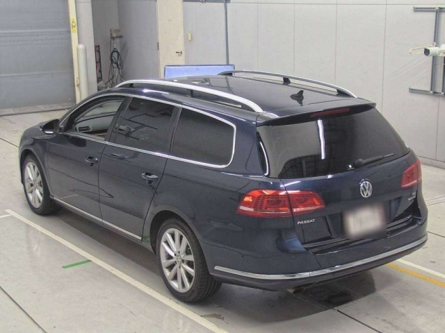 VOLKSWAGEN PASSAT VARIANT 2014