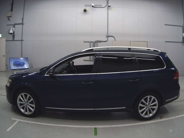 VOLKSWAGEN PASSAT VARIANT 2014