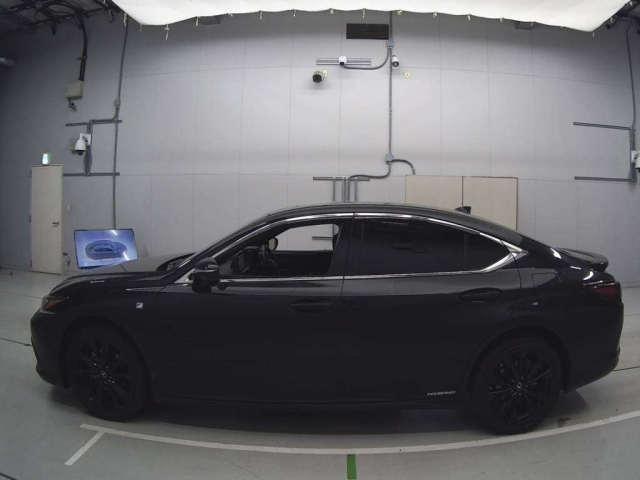LEXUS ES 2022