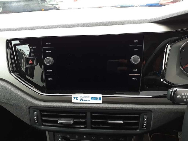 VOLKSWAGEN POLO 2020