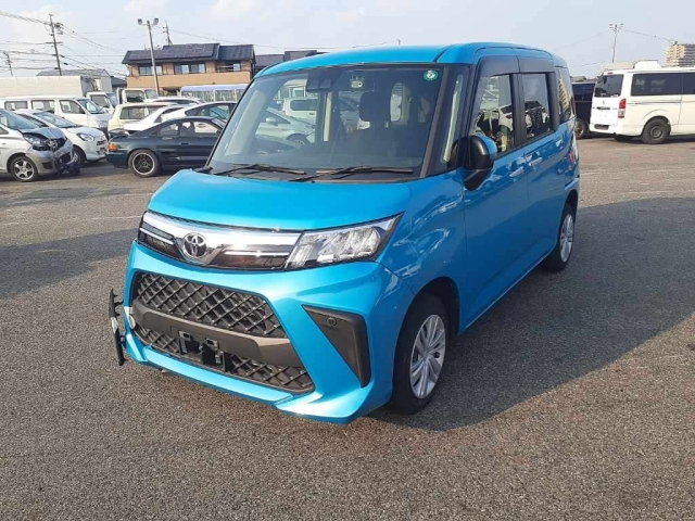 TOYOTA ROOMY 2023