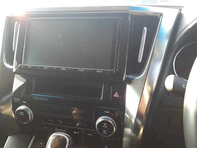 TOYOTA VELLFIRE 2017