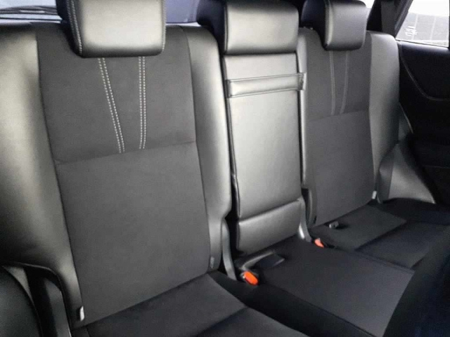 TOYOTA HARRIER 2017