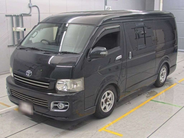 TOYOTA REGIUS ACE VAN 2010