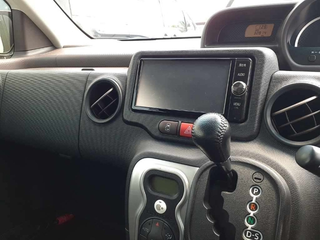 TOYOTA SPADE 2016