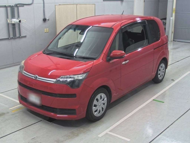 TOYOTA SPADE 2016