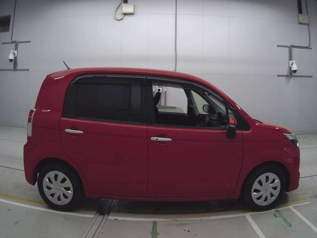 TOYOTA SPADE 2016