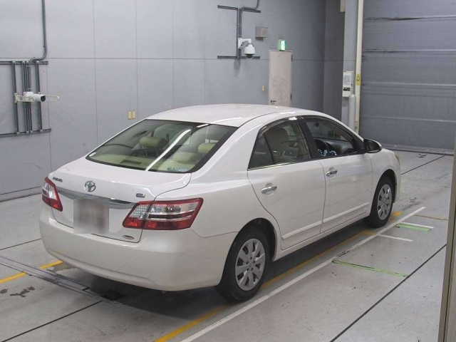 TOYOTA PREMIO 2014