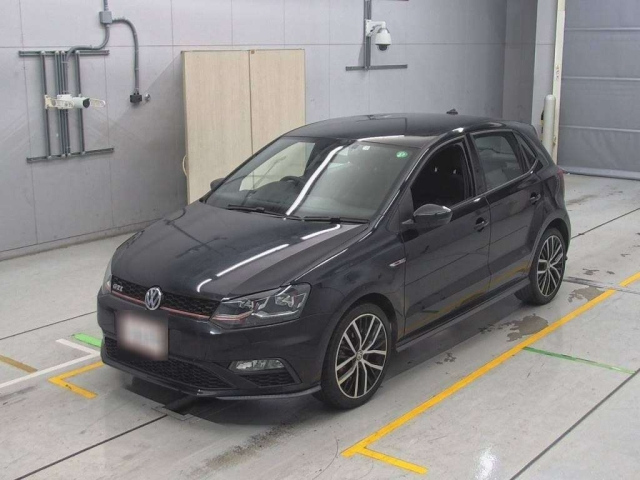 VOLKSWAGEN POLO 2016