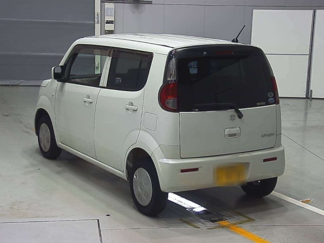 SUZUKI MRWAGON 2011
