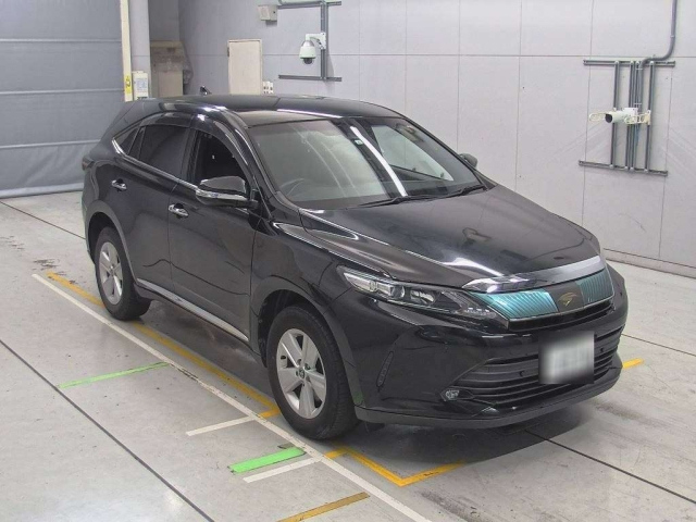 TOYOTA HARRIER 2017