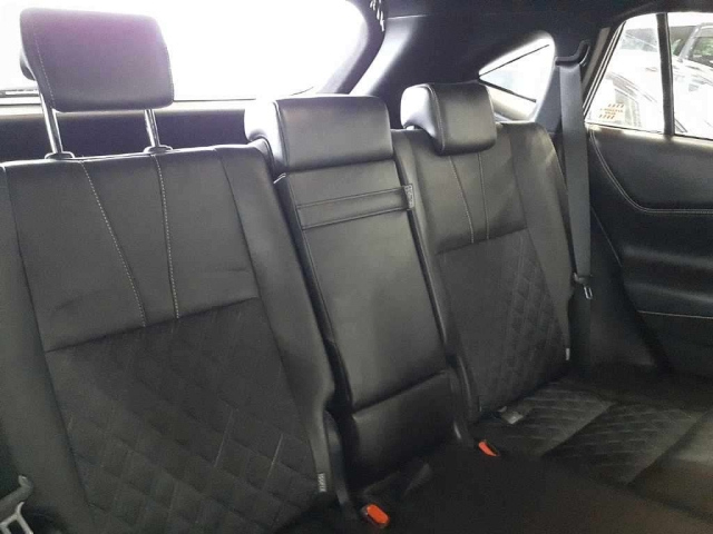 TOYOTA HARRIER 2017