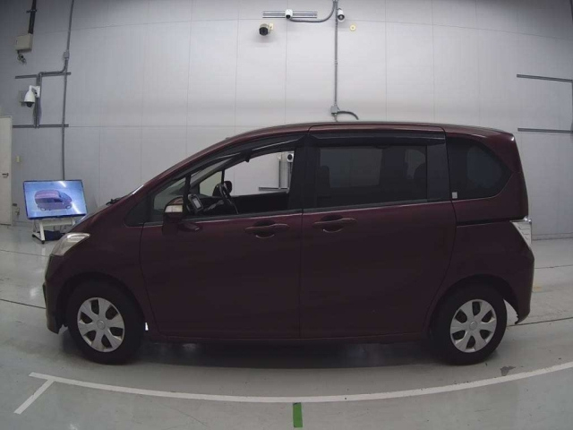 HONDA FREED 2014