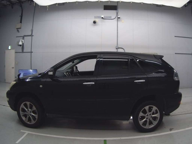 TOYOTA HARRIER 2009