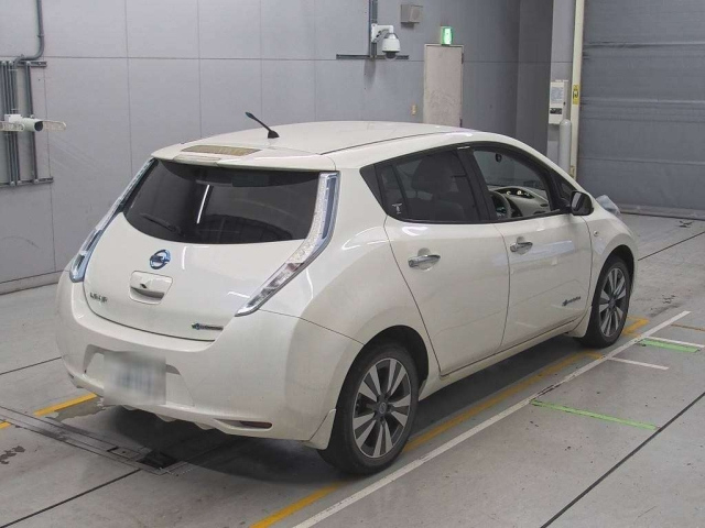 NISSAN LEAF 2013