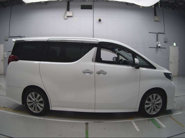 TOYOTA ALPHARD 2016