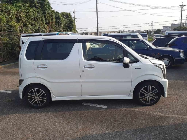 SUZUKI WAGON R 2017