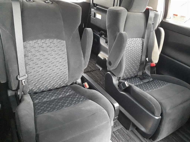 TOYOTA ALPHARD 2016