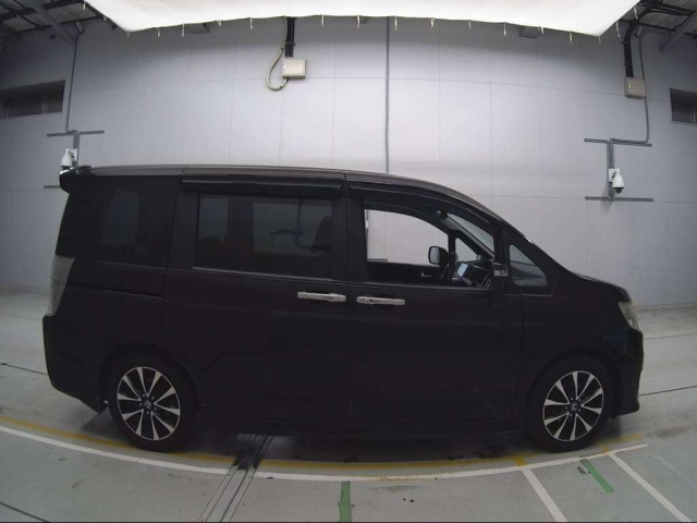 HONDA STEP WAGON 2014