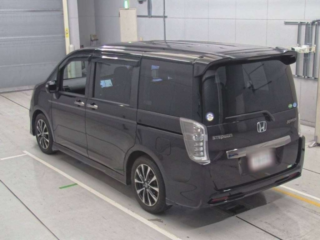 HONDA STEP WAGON 2014
