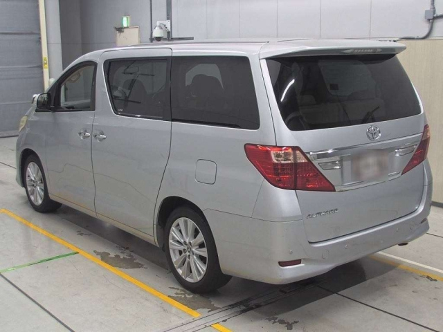 TOYOTA ALPHARD 2013