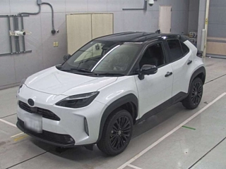 TOYOTA YARIS CROSS 2025