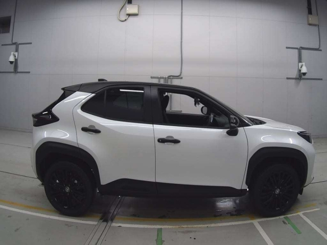 TOYOTA YARIS CROSS 2025