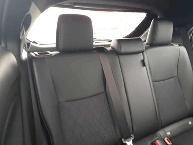 TOYOTA YARIS CROSS 2025
