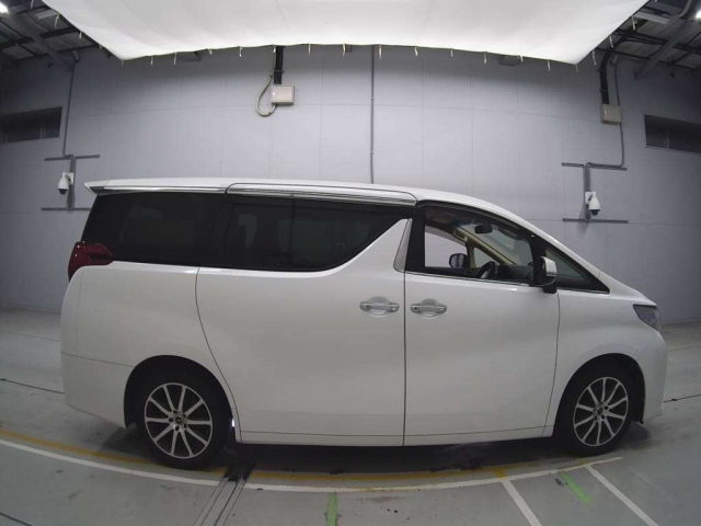 TOYOTA ALPHARD 2016