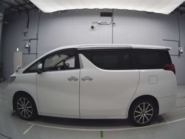 TOYOTA ALPHARD 2016