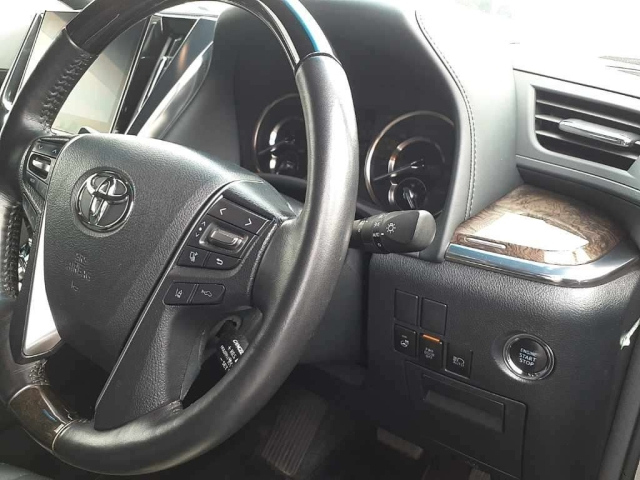 TOYOTA ALPHARD 2020