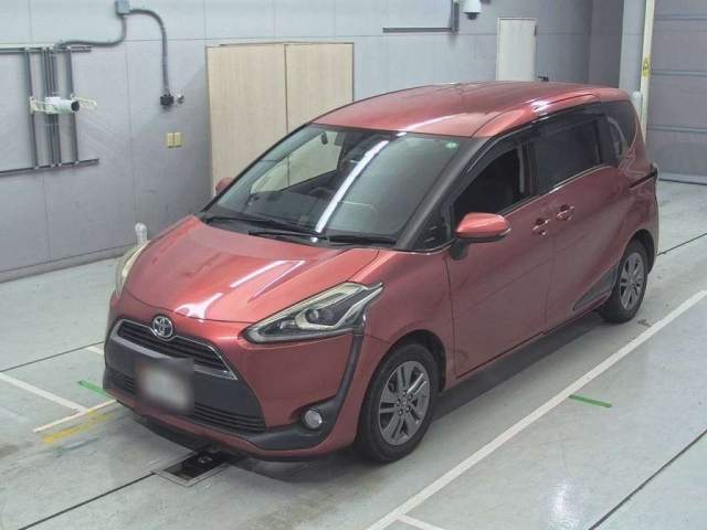 TOYOTA SIENTA 2016