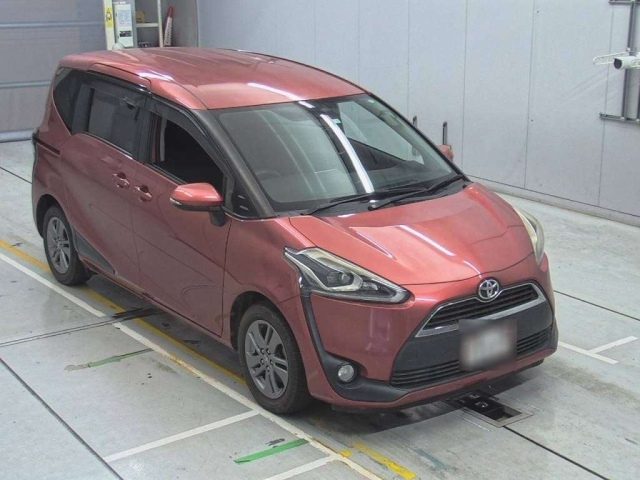 TOYOTA SIENTA 2016