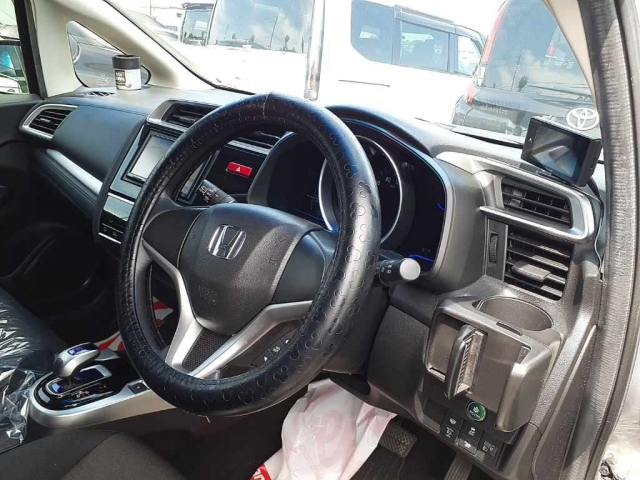 HONDA FIT 2016