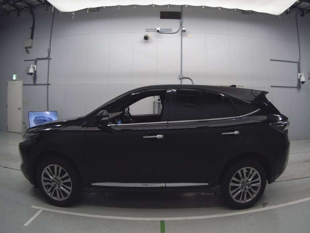 TOYOTA HARRIER 2016