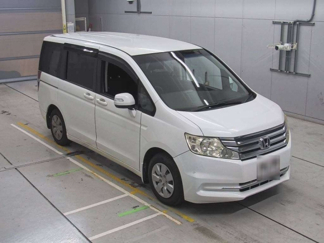 HONDA STEP WAGON 2014