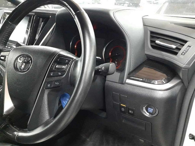 TOYOTA VELLFIRE 2021