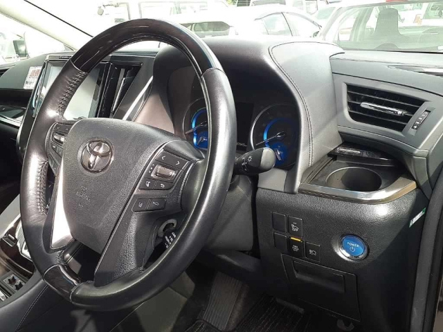 TOYOTA ALPHARD 2018