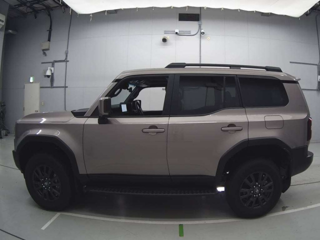 TOYOTA LAND CRUISER 2024