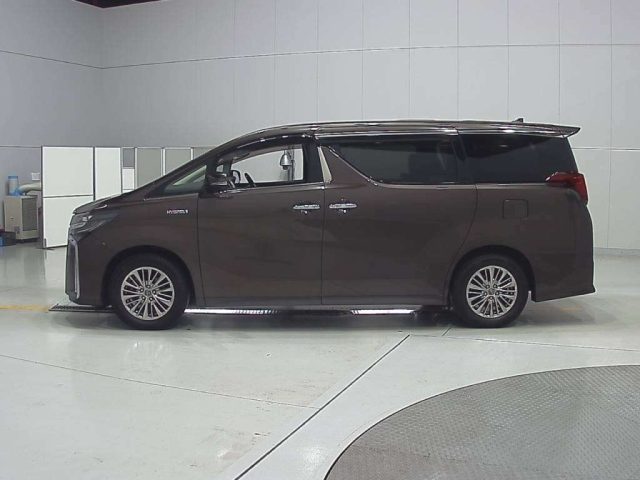 TOYOTA ALPHARD 2018