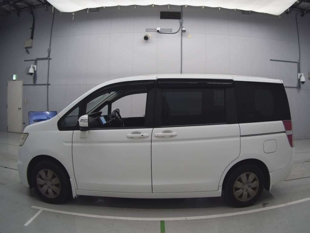 HONDA STEP WAGON 2014