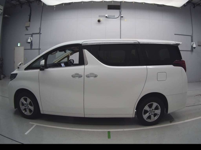 TOYOTA ALPHARD 2022