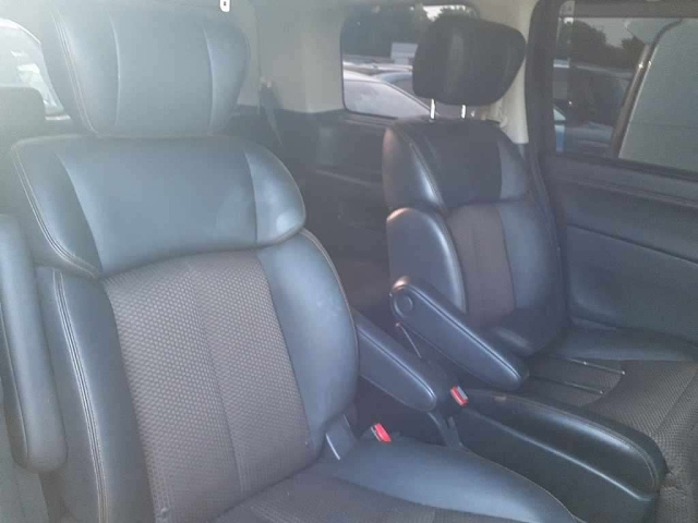 NISSAN ELGRAND 2012