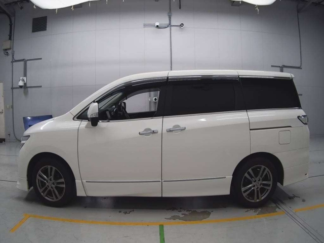 NISSAN ELGRAND 2012