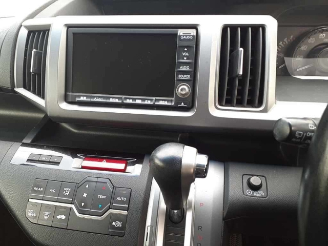 HONDA STEP WAGON 2012
