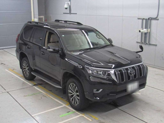 TOYOTA LAND CRUISER PRADO 2019
